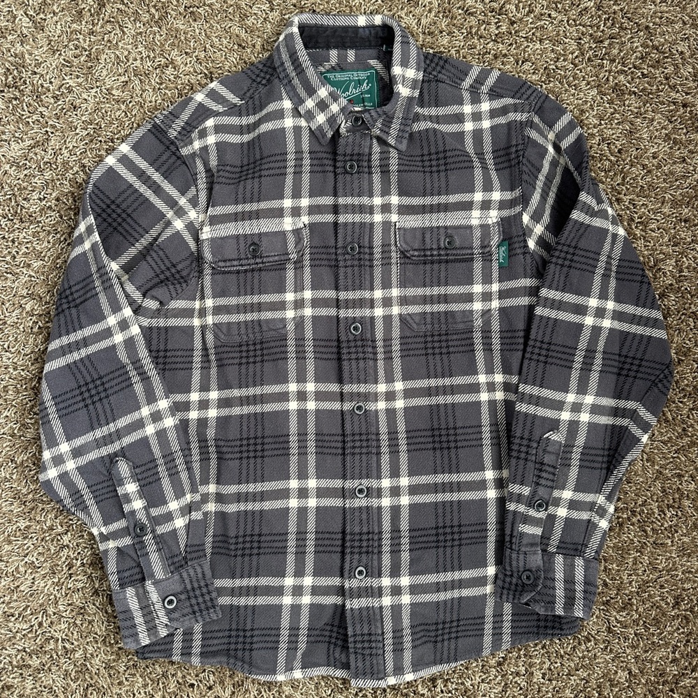 Men’s Woolrich Gray Plaid Button-Up Shirt Size M